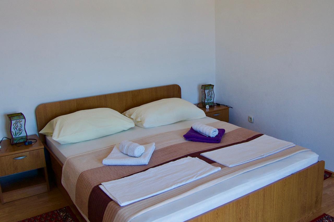 Apartments Petricevic Hvar Buitenkant foto