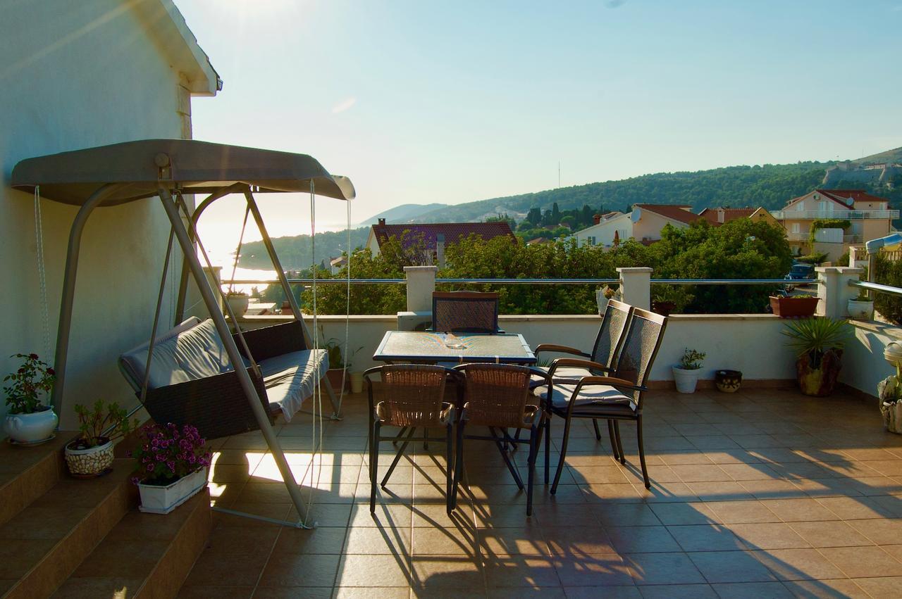 Apartments Petricevic Hvar Buitenkant foto